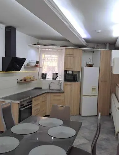 Central City Apartman Apartment
